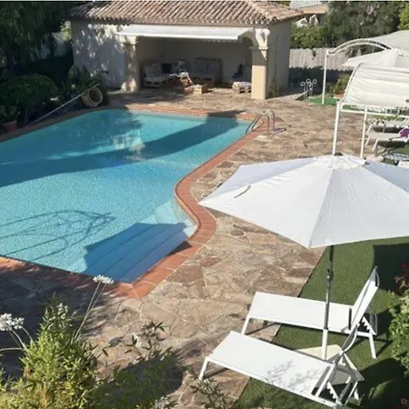 4 Pers Avec Terrasse Et Piscine Apartment